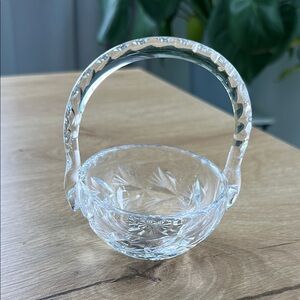 Crystal Basket with Handle 3.5 inches diameter